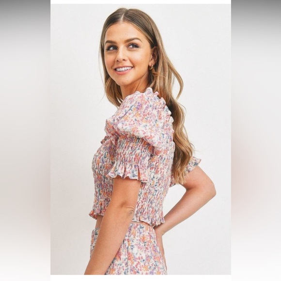 Ditsy Floral Ruffle Smocked Crop Top Matching Set - Picture 6 of 9